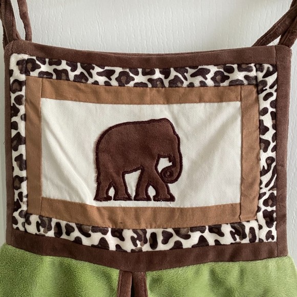 Bean Sprout Safari 3pc set Diaper Stacker, 2 valance + Changing Pad BabiesRUs. - Picture 7 of 13